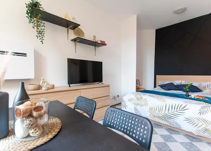 I Host - Pasteur 15-3 Apartmán